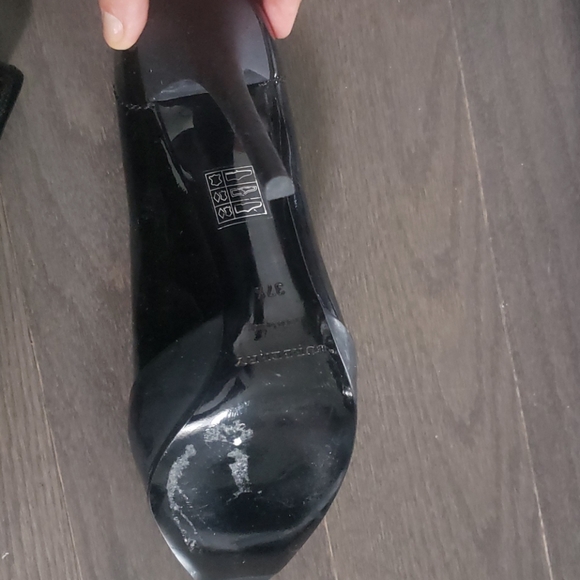 New Burberry Prorsum black patent leather heels - Picture 4 of 5